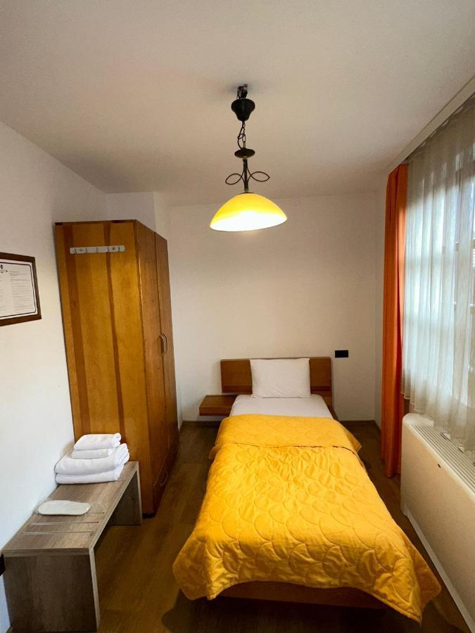 Apartments Prizreni Exterior photo